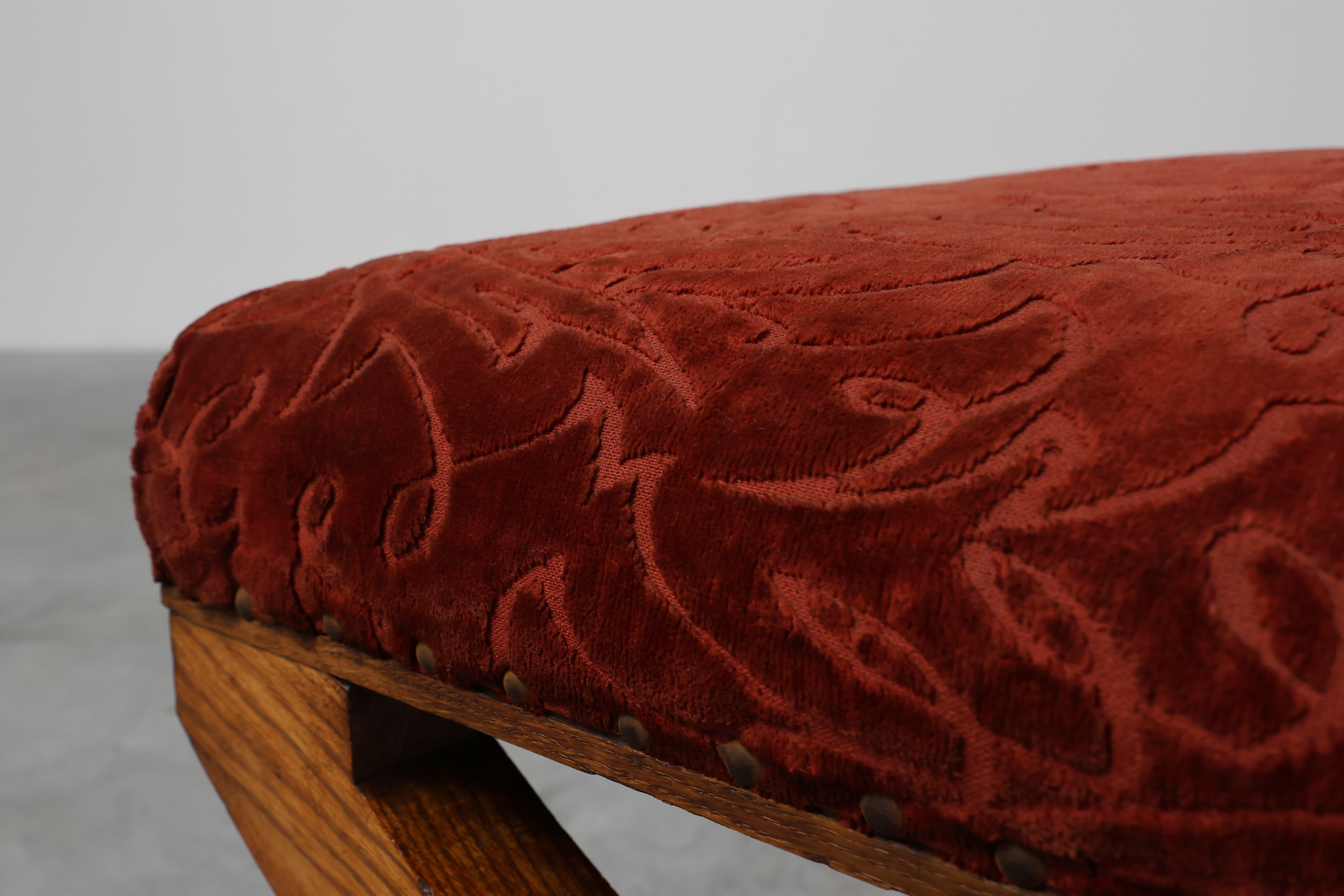 19th Century Gothic Revival Flemish Oak Ottoman, Belgiumthumbnail